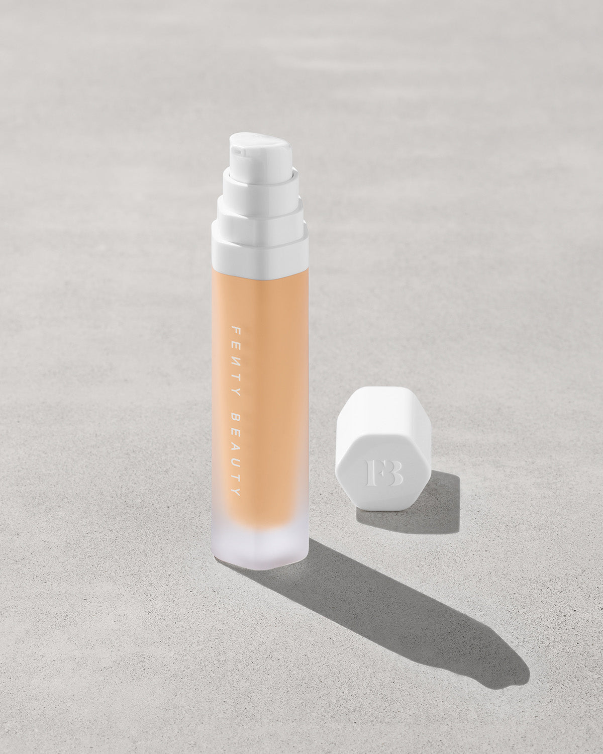 Soft'lit Naturally Luminous Longwear Foundation — 265